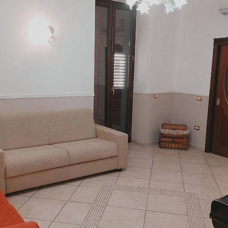 La Casa Di Mamma Apartment Napoli Cameră foto